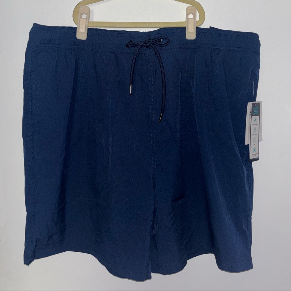 *NWT* Men’s Coastal Revolution XXL swim trunks in navy